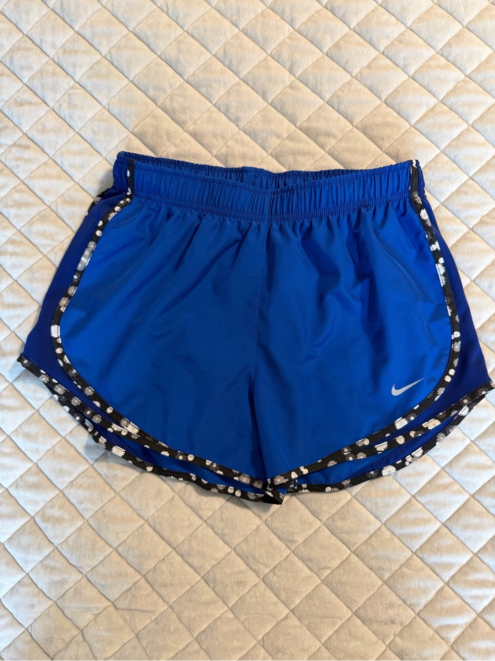 Nike Dri-Fit royal blue athletic shorts - size medium